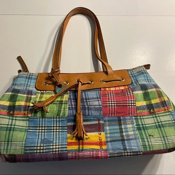 Light weight Dooney and Bourke Madrid print hand bag. EUC - Picture 4 of 9